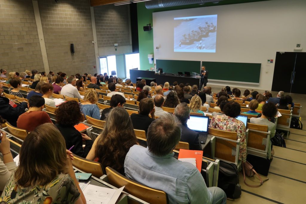 Critical thinking belgium 08 picture